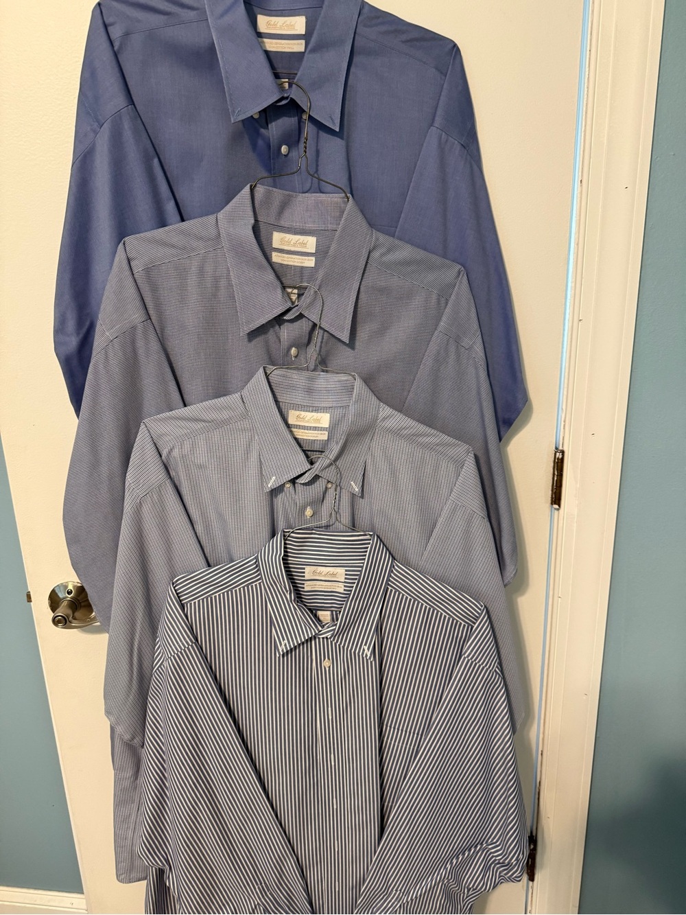 Roundtree & Yorke Men's Blue Dress Shirts - Solid and Stripe Set